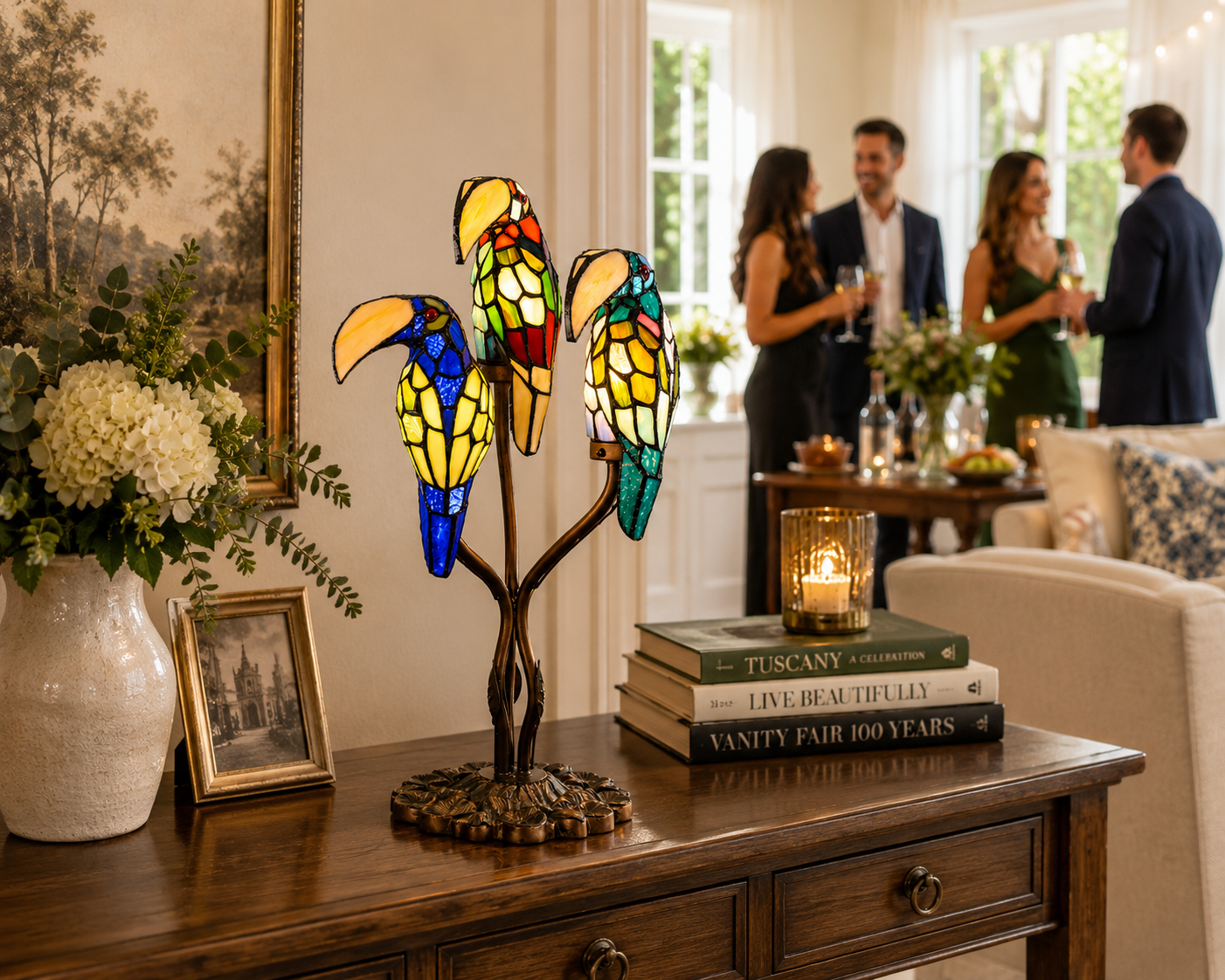 Three Parrots Tiffany Accent Lamp