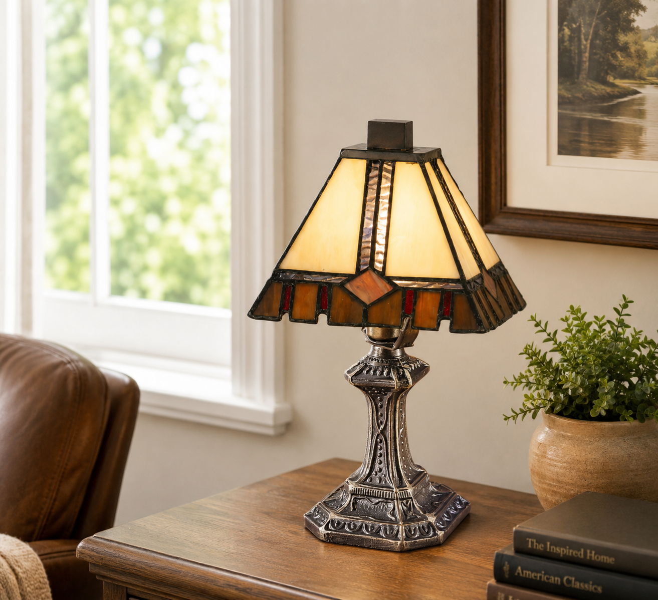 Castle Cut Mission Tiffany Accent Lamp