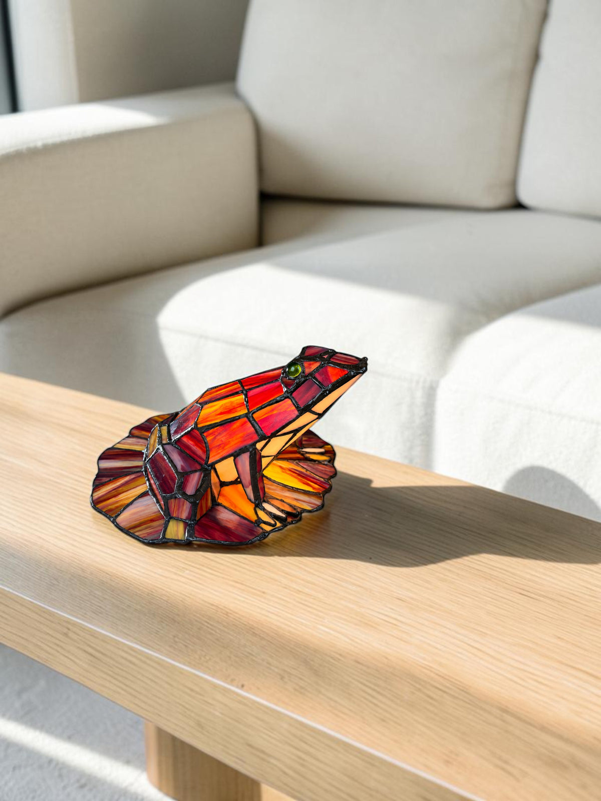 Pondside Amber Frog Tiffany Accent Lamp