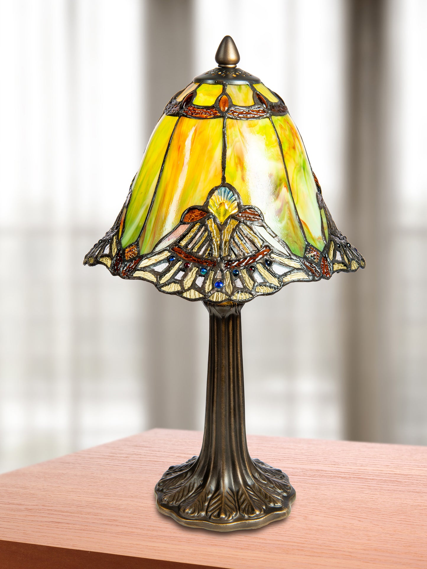 Green Haiawa Tiffany Accent Lamp