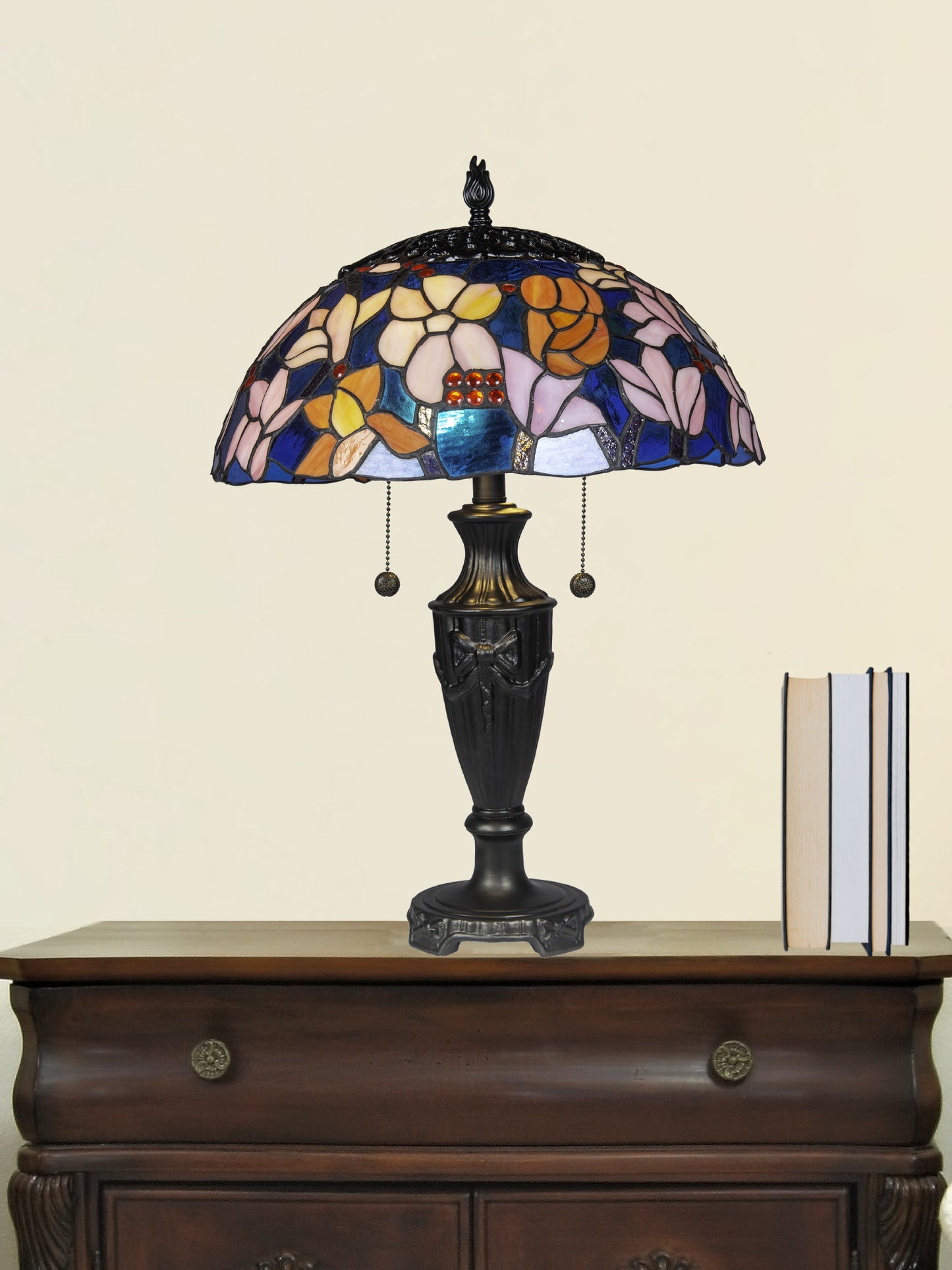 Florieta Tiffany Table Lamp